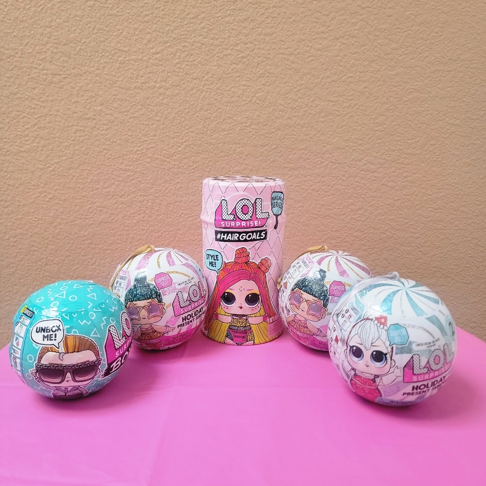 LOL Surprise Dolls Set